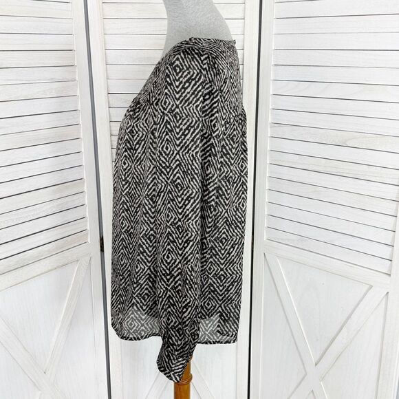 Ann Taylor Loft Printed Pullover Blouse Cream Black Medium Long Sleeve - Picture 2 of 12